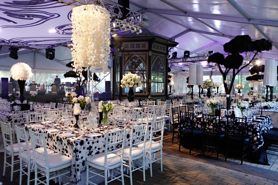 tented event, philadelphia events, non profit gala, ball on the square, white lamps, evantine design