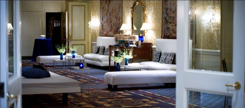 white lounge seating four seasons hotel philadelphia bar mitzvah decor evantine design