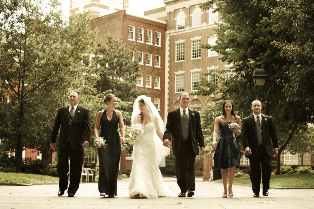 bridal party photos in washington square philadelphia