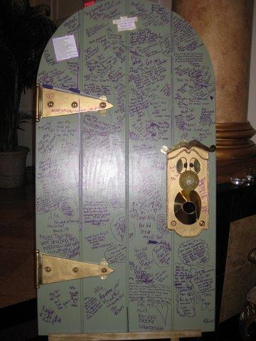 alice in wonderland parties, kids parties, bat mitzvahs, sign in boards for mitzvahs, evantine design