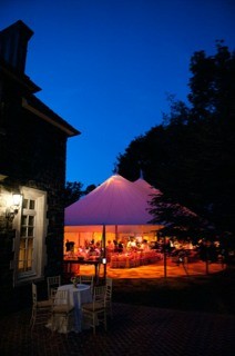 sailcloth-tent-at-night-graduation-parties-landmark-events-philadelphia-outdoor-events-weddings-evantine-design-eventquip
