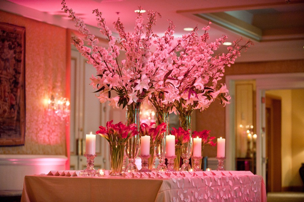 placecard-table-designs-philadelphia-luxury-hotel-weddings-hot-pink-flowers-ron-solimon