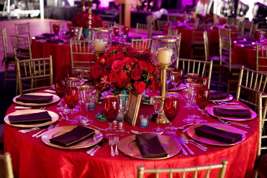 red-floral-party-centerpieces-red-linens-gold-chivaris-tented-events-philadelphia