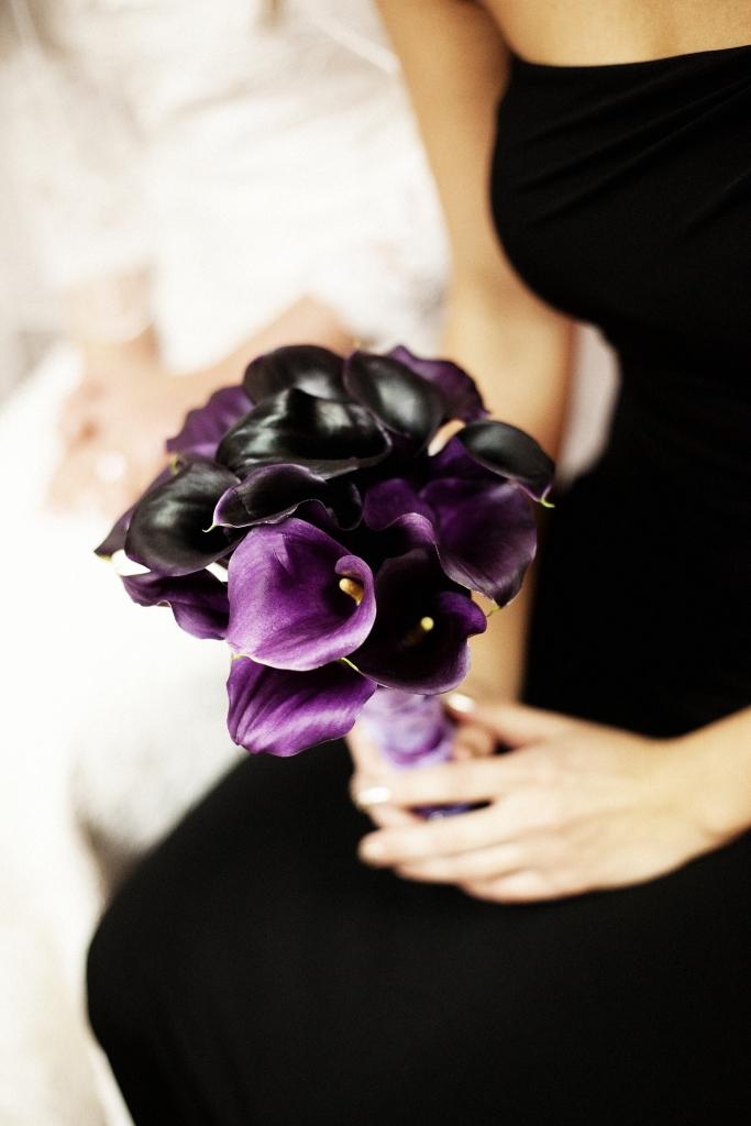 plum-mini-calla-bridesmaid-bouquet-evantine-design
