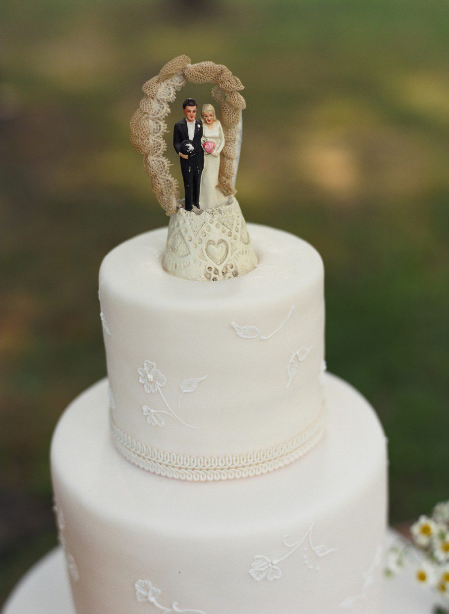 old fashioned cake toppers beach weddings delicate cake design evantine melissa paul liz banfield