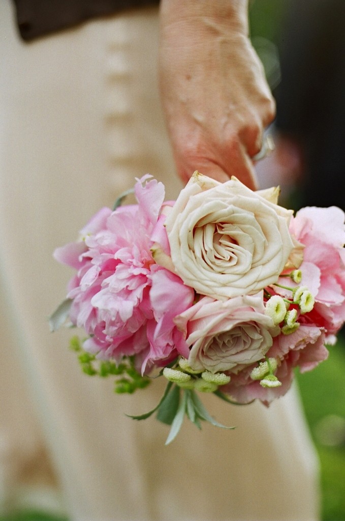 bridesmaid-bouquet-philadelphia-weddings-main-line-wedding-planners-beach-weddings-delaware-melissa-paul