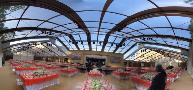 the barnes foundation opening gala clear tent reflection pool evantine design