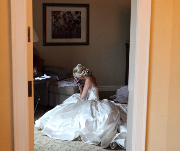 Bride Writing Wedding Day Note to Groom Four Seasons Philadelphia Weddings Evantine Design