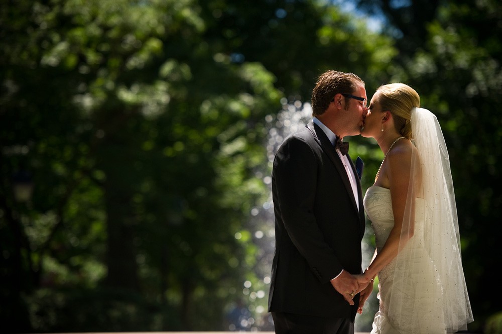 couple portraits urban parks philadelphia weddings