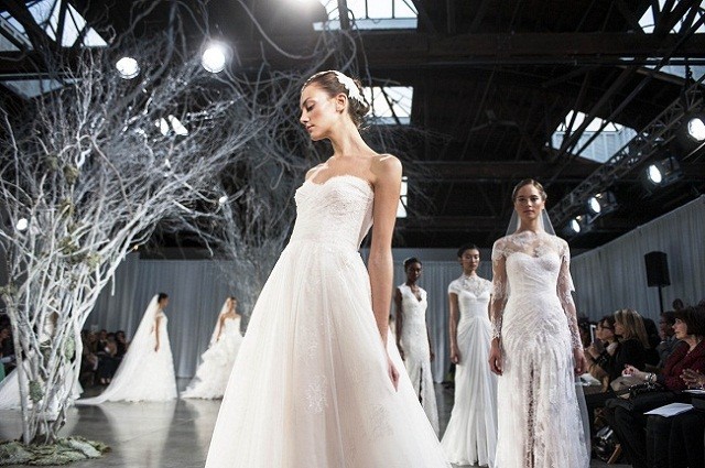 Monique Lhuillier's Lovely Wedding Gowns for Fall 2013 - Event Planning ...