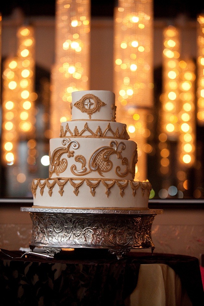 wedding cake winter weddings philadelphia tyler boye photography