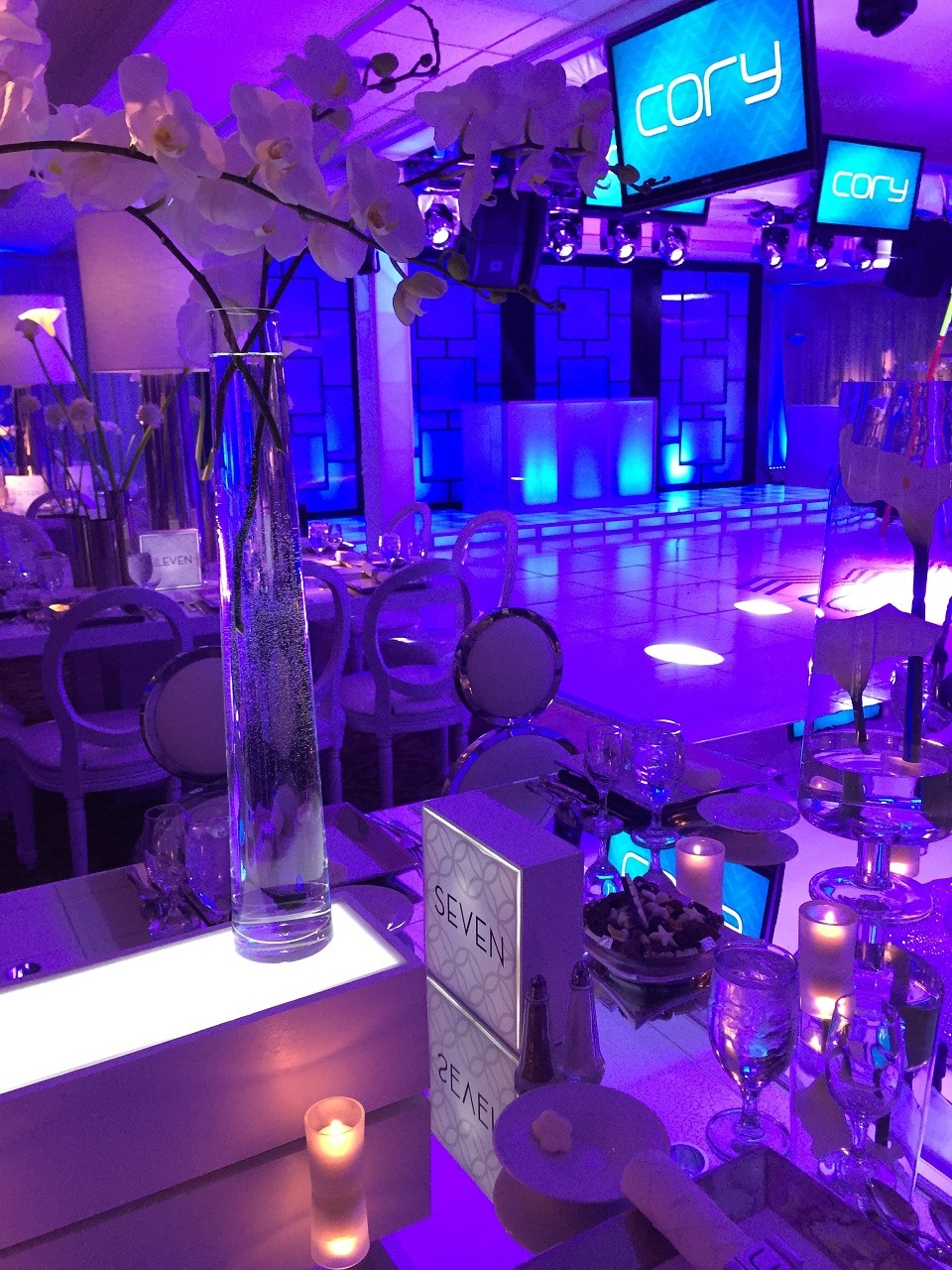 light up centerpieces elegant bar mitzvahs boys parties evantine design philly mitzvahs cory 11