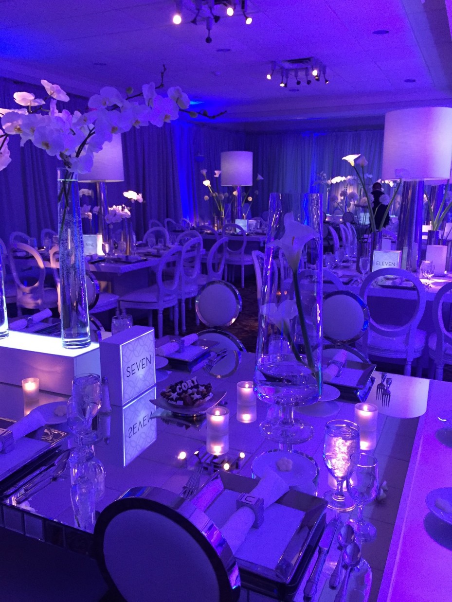mirror dinner tables white lamp centerpieces chrome vases evantine design cory mitzvah 11 philly mitzvahs