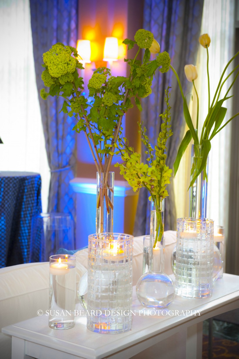 glass vases with simple flowers for philly parties evantine design details susan beard design