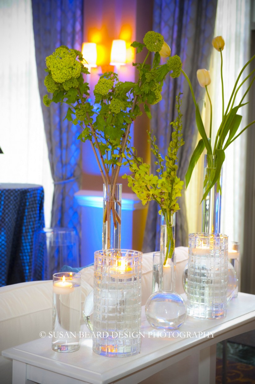 glass vases with simple flowers for philly parties evantine design details susan beard design