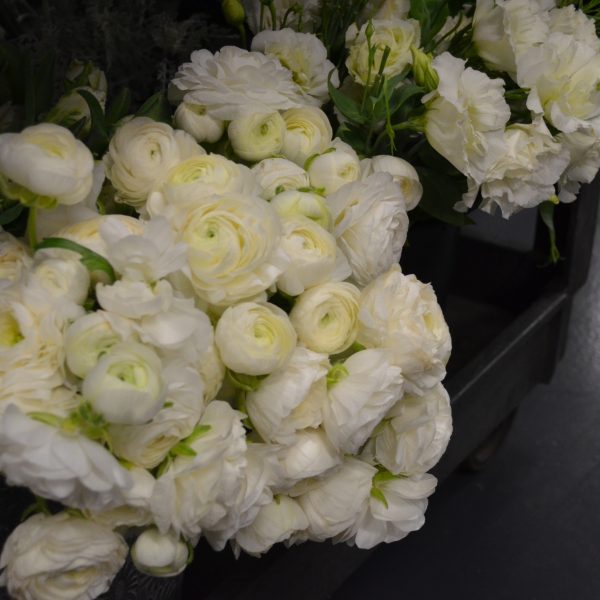 White Ranunculus Wedding Flowers Philly Wedding Florists Evantine Design