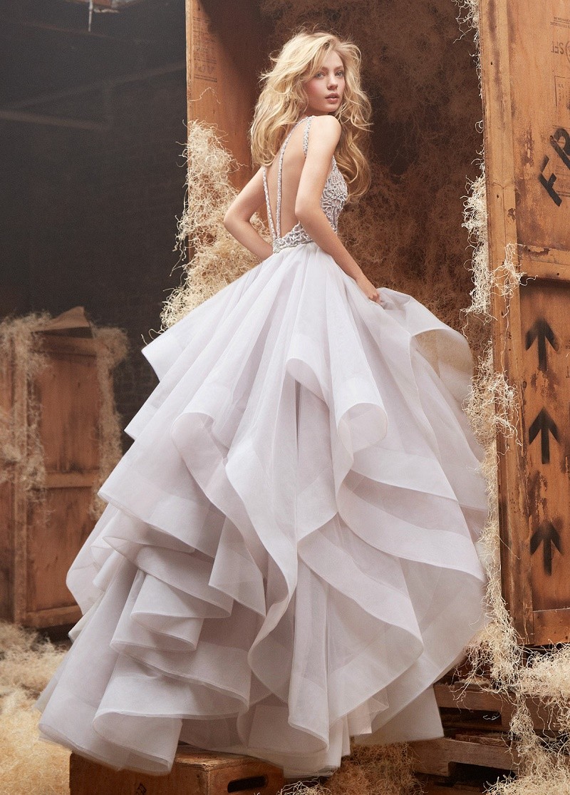Breathtaking Gowns By Hayley Paige Event Planning And Design 